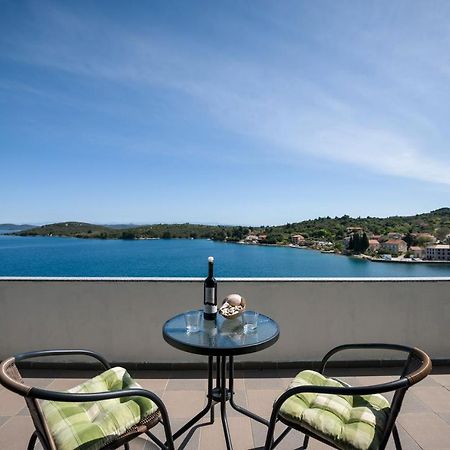 Picic Guesthouse Luka  Екстер'єр фото