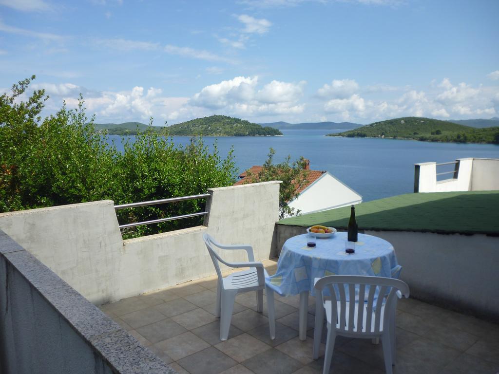 Picic Guesthouse Luka  Екстер'єр фото